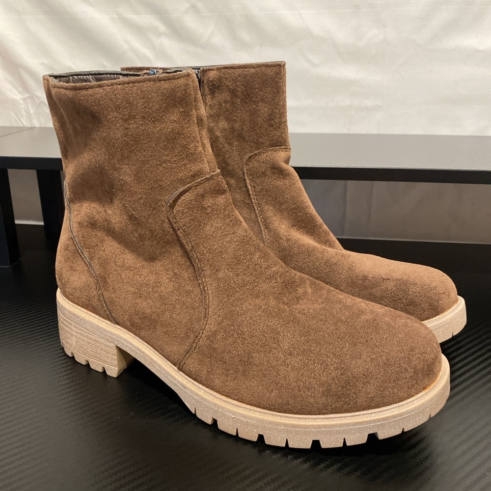 Seven for All Mankind Chelsea Boots Womens 10 Bestie Faux Brown Suede Almond Toe